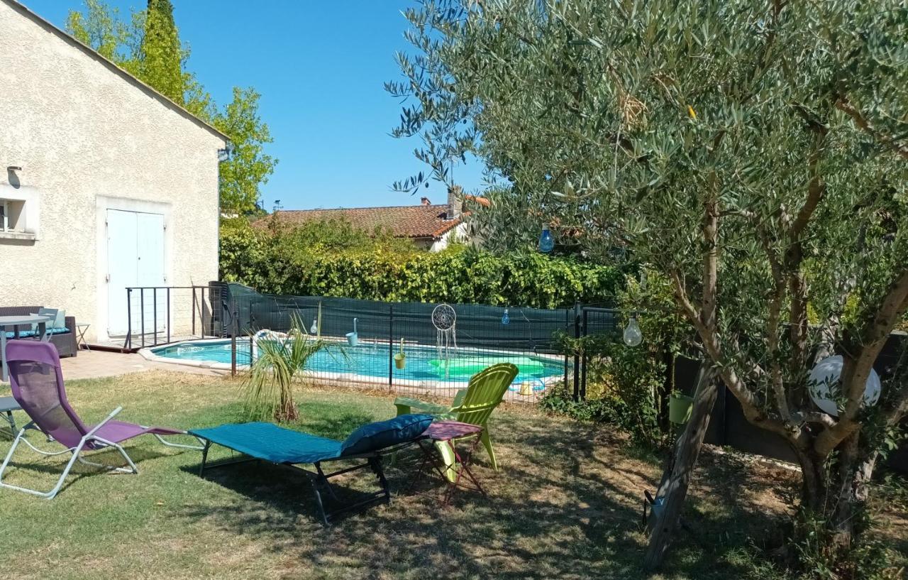 Chambres D'Hotes & Jacuzzi - A L'Ombre Des Amandiers Saint-Martin-dʼArdèche Eksteriør billede